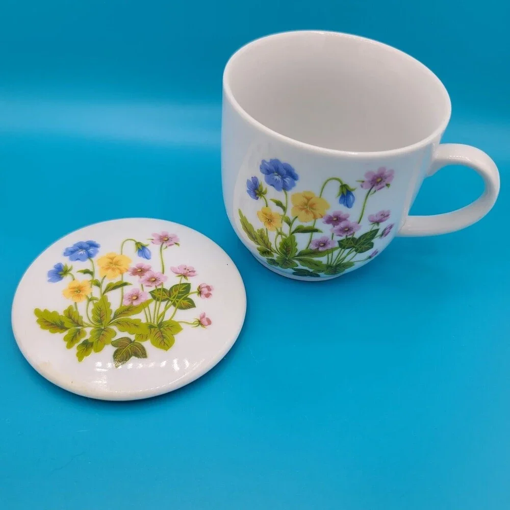Tea Mug with Lid Porcelain Pink Yellow Blue Flowers